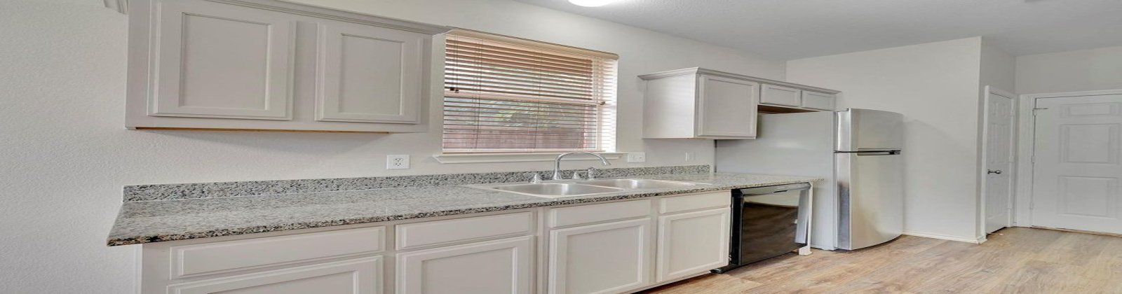 313 313 Texas Dr Garza Beach Estates, Lake Dallas, Texas 75065, 3 Bedrooms Bedrooms, 0 ,2 BathroomsBathrooms,Villa,For Sale,313 Texas Dr, Lake Dallas, TX 75065,313 Texas Dr,1,1007